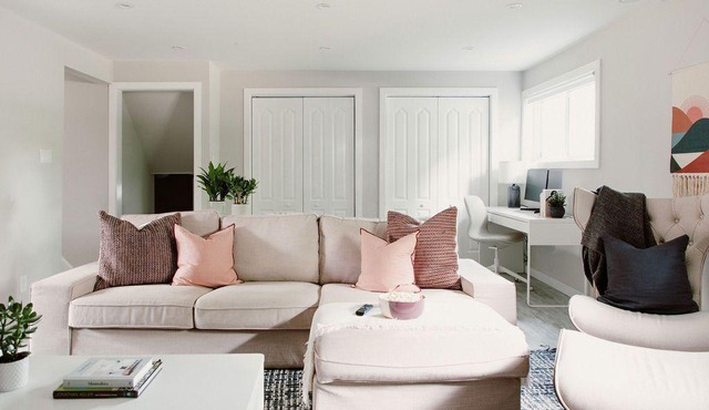 NEW Professionally Designed 8 Bed Home (w. 2 Sandbanks Passes)