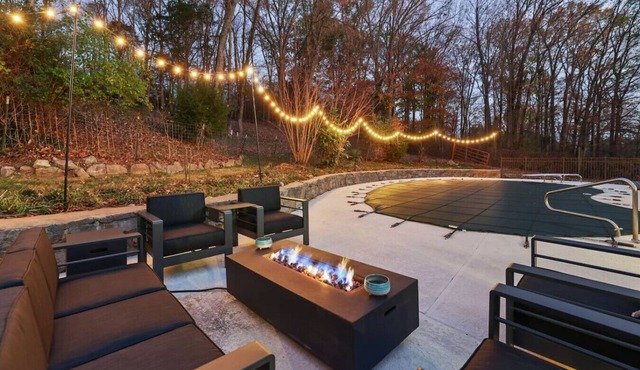 New Property Discount! Luxury Retreat with Pool & Games Room, North Nashville