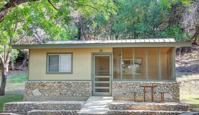 NEW - Quiet Hill Country Retreat - Hunt, TX