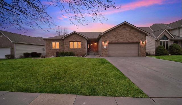 NEW! Quiet Lincoln Gem 3 King BRs Garage