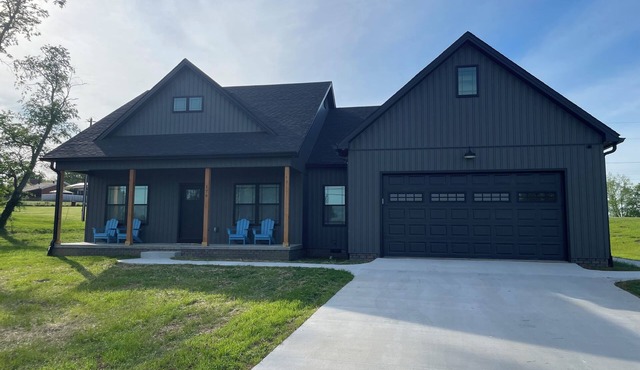 New Quiet Retreat-Distilleries, Hot Tub Shaker Village, Herrington Laken