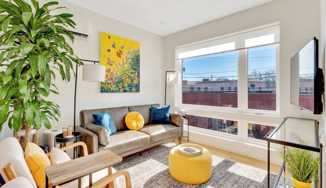 New, quiet townhome in heart of St. Elmo w/sun patio