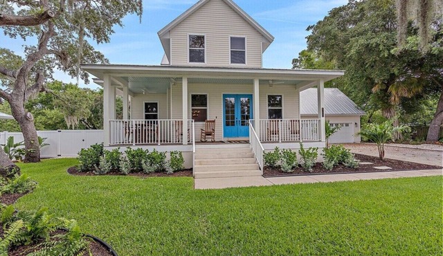 NEW! READY TO HOST, POOL, FIREPIT, OUTDOOR GAMES