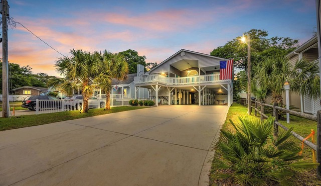 New! Relax & Play/Private Hot Tub Arcade