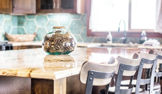 New Remodel! Cabin with Rocky Mountain Views! Venture Out, Relax in the Hot Tub!