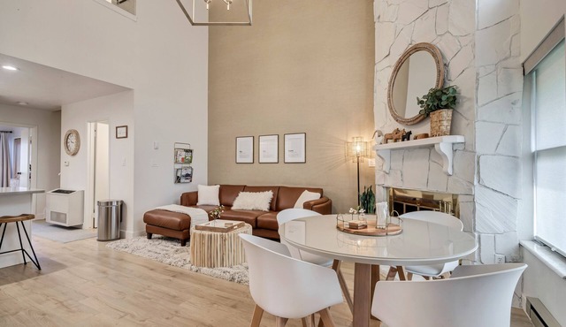 New remodeled Scandinavian theme Condo with Beautiful Mountain Views