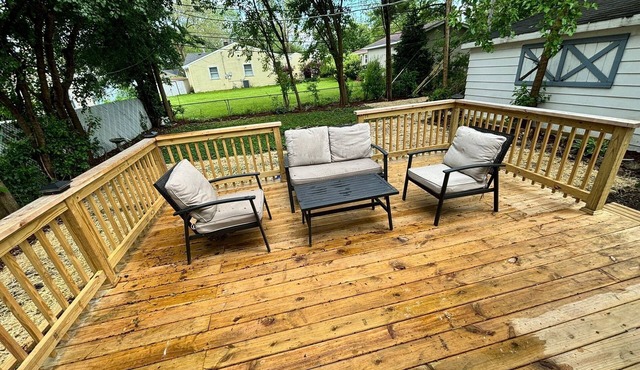 NEW Renovated Art Gala in Rolling Meadows