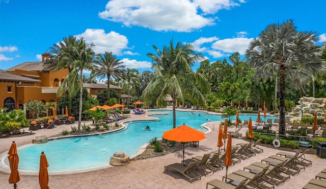 New Rental ~ Luxury Living in Sunny Naples, Ole Resort!