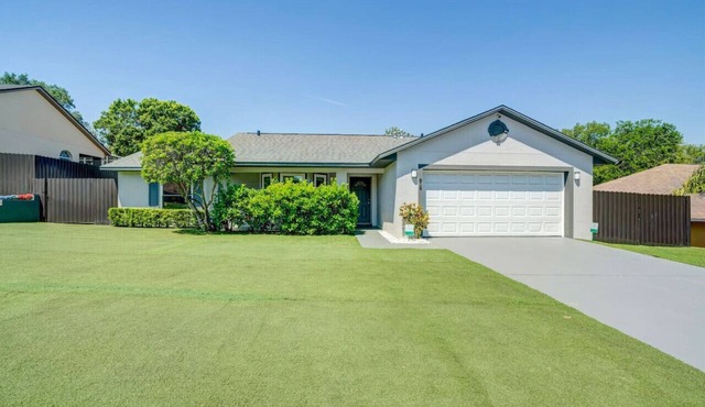 New! Resort Style Oasis ~ Heated Pool & Game Room