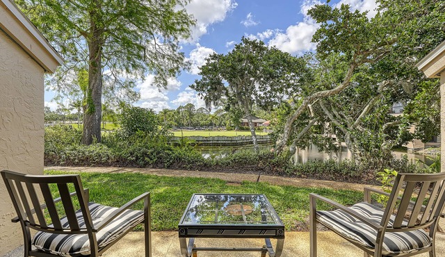 NEW! Restful condo Pond & Golf Views The Meadows