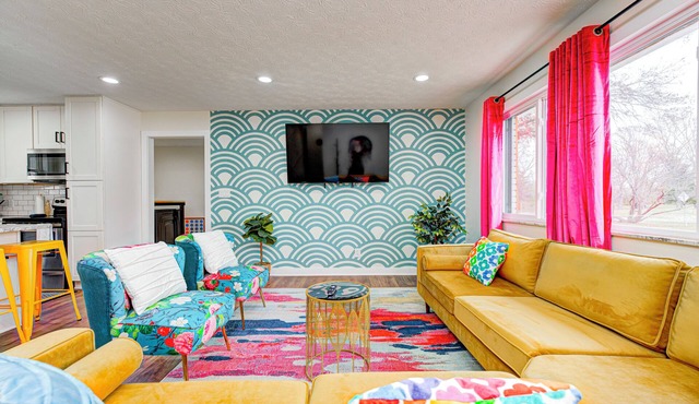 NEW Retreat 4-bedroom Indianapolis Dreamhouse with Hot tub & Pets ok