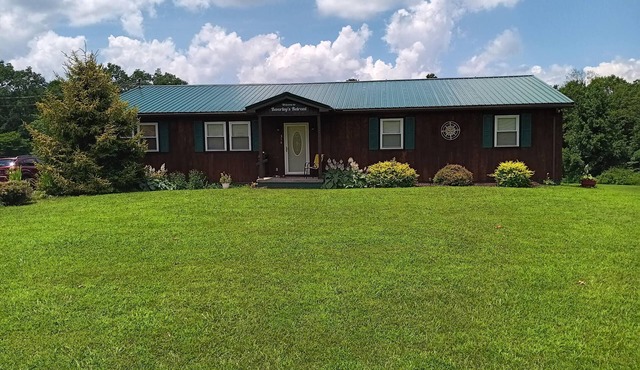 New River Gorge Pickleball Retreat, Hot Tub, Games, Family Fun Minutes To Town!