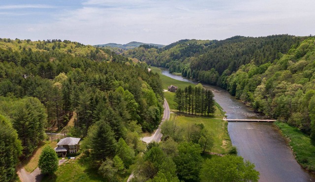New River Overlook! 10 mins to West Jefferson, 1 mile to New River State Park