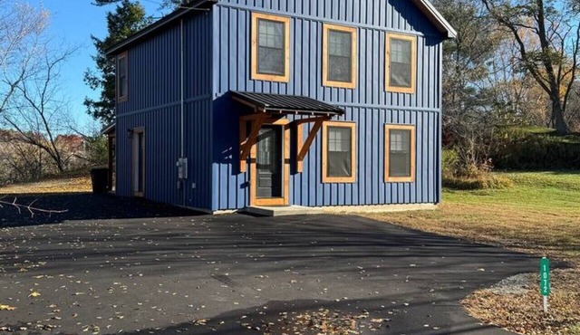 New | Riverside | Fire Pit 3BR 2.5 bath