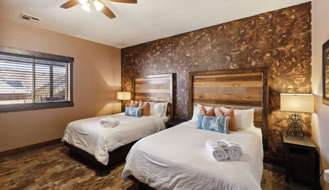 NEW! Room 13- Silver Reef by Zion Cliff Lodge