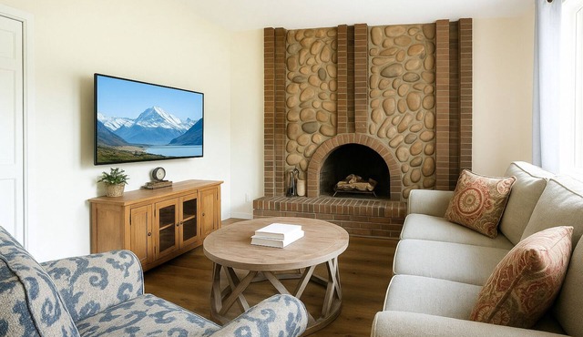 [NEW] Saddle House - Renovated 3BR with Hot Tub