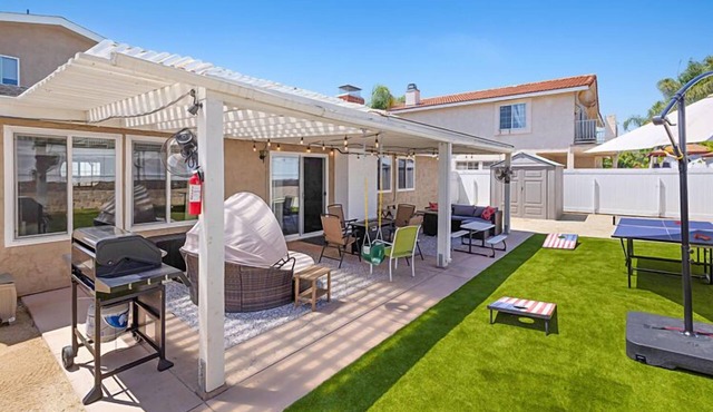 NEW San Diego Getaway!4Bedroom,3Bath, Hot Tub BBQ Ping Pong, Corn Hole