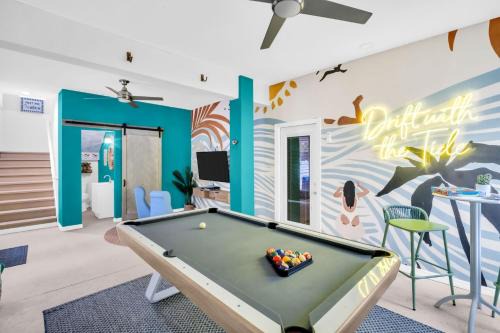 NEW Sea Drift Oasis - Heated Pool Spa Game Room