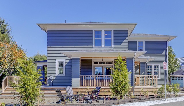 *NEW* Seabrook's On The Rocks: Hot Tub & Dog Friendly