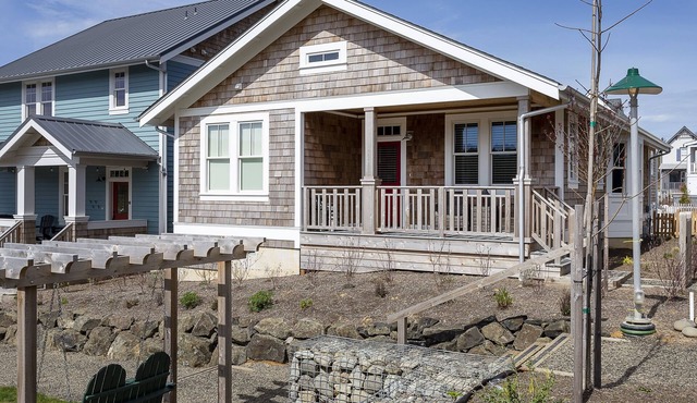 *New* Seabrook's TLSea: Dog Friendly, Hot Tub!