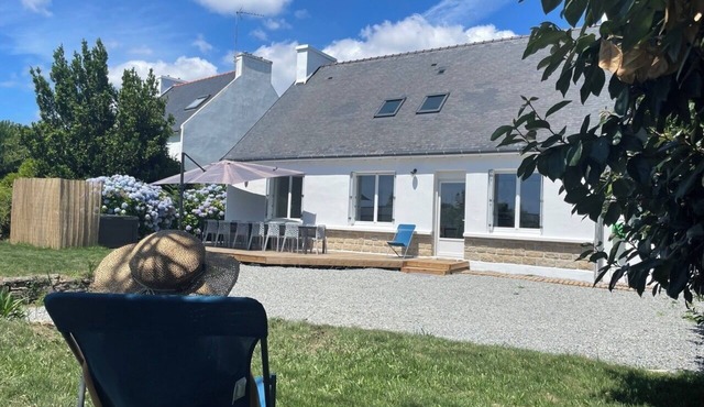 New, seaside house, Beg meil, for groups and families