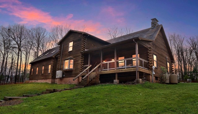 NEW! Secluded Forest Cabin Retreat with Pool & Hot Tub