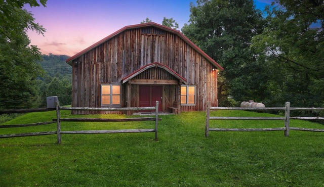 NEW! Secluded Mountain Retreat with Stunning Views
