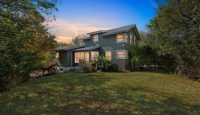 NEW! Secluded Woodland Retreat Near Starved Rock Park