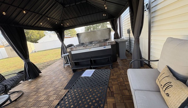 NEW! Serene Corner Cottage with Hot Tub