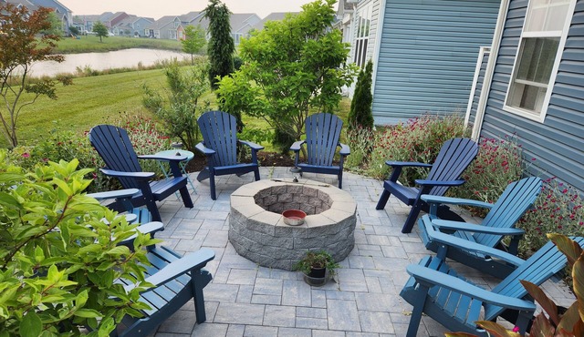 New SF Home on Pond near Bethany Beach, pools, shuttle, multiple outdoor spaces