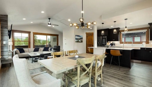 NEW! Single family home w/Rooftop Deck & Salt Water Hot Tub