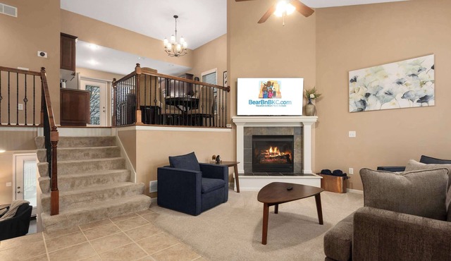 NEW! Sleeps 10. Patio & Deck. Ready for World Cup