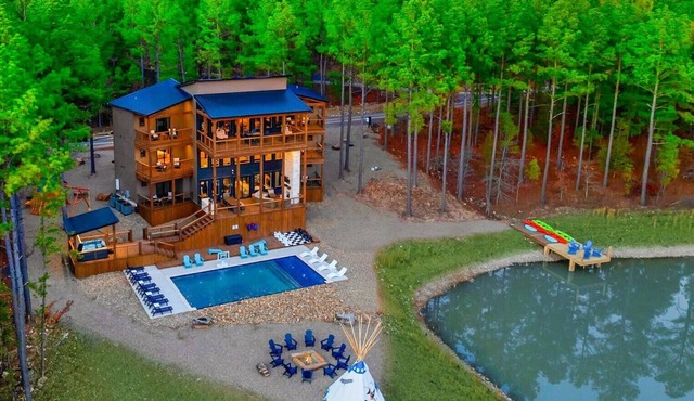 New-Sleeps 30-Pool-Pond-Kayaks-Golf-Spa-BBall-Poker-Ping Pong-Skeeball-ATVs
