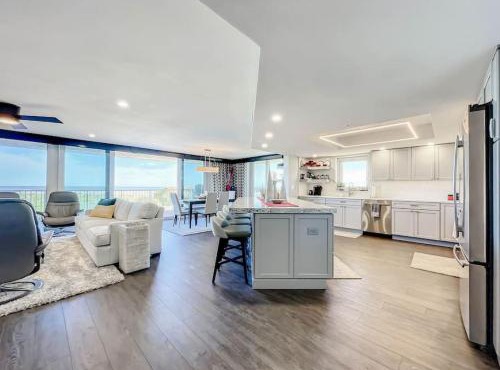 New Smyrna Luxury Beachfront Condo
