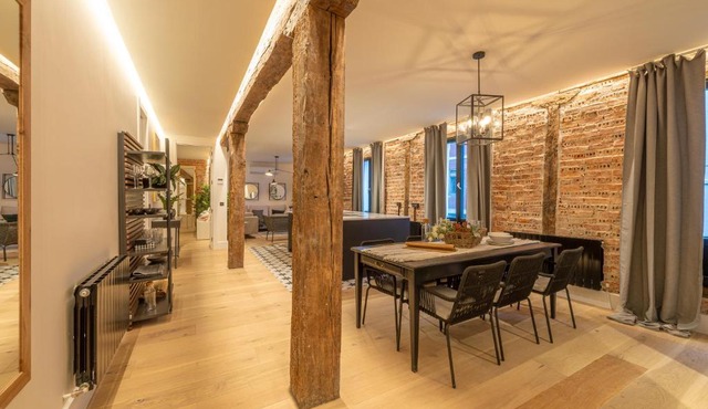 New Soho AC by Staynnapartments
