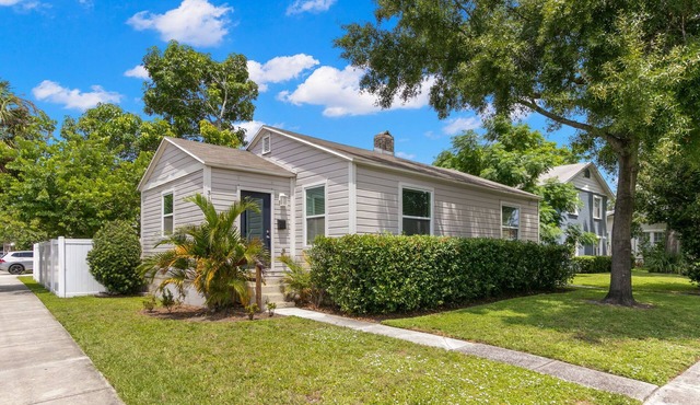 NEW! SoHo Home - Perfect Space for Families!