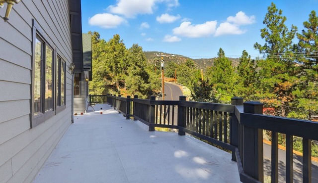 NEW! Spacious Mountain Getaway Game Room & Gazebo