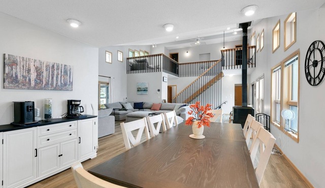 NEW! Spacious 10-BR Leech Lake Retreat w/Game Room