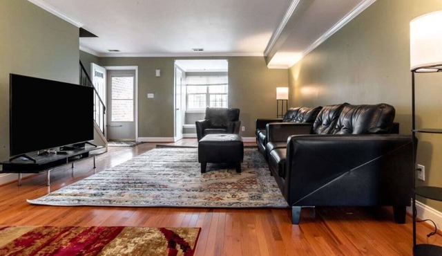 NEW!! Spacious 3 Bedroom Townhouse in Malvern, PA