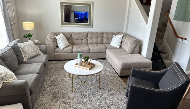 New! Spacious 4-bedroom townhome in College Station close to A&M campus!