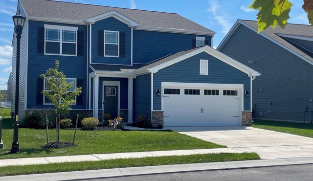 New Spacious 5-bedroom 3 1/2 bath house in Millville DE near Bethany Beach.