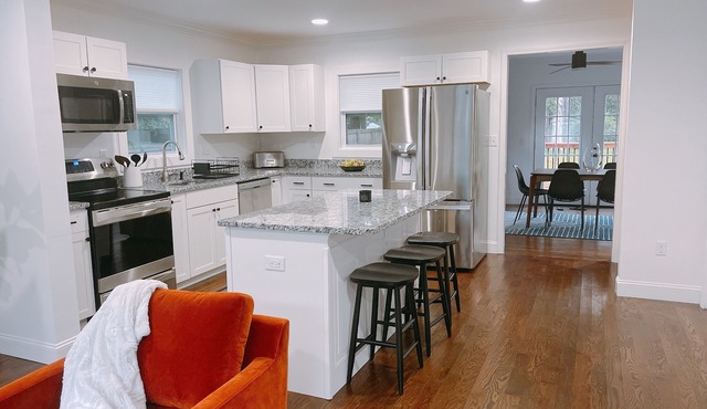 *NEW* Spacious & Bright Executive Home in the City