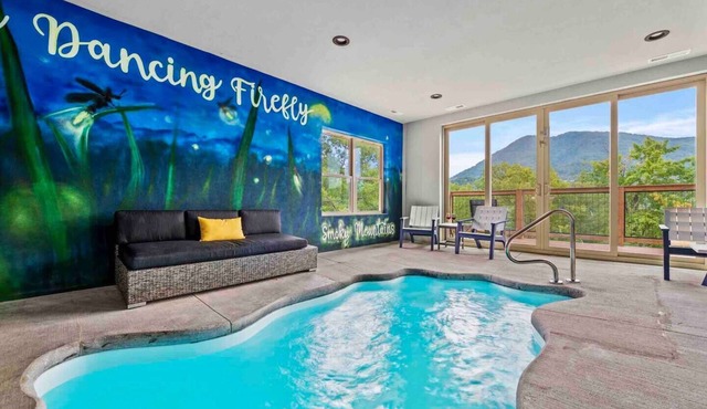 New Spacious Cabin w/Stunning Views, Easy Drive, Indoor Pool, Theater, Game Rm