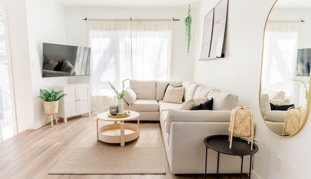 *New & Spacious | Free Parking | 7min to Downtown*