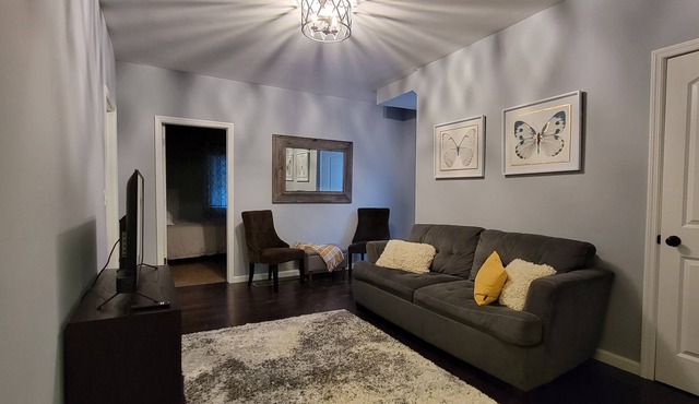 NEW - Spacious, Medary Place is close to Everything!