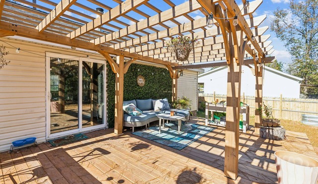 NEW! Spacious Pet Friendly Forest Retreat w/EV Charger