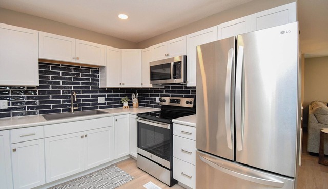 NEW! Spacious & Remodeled Hilltop Charmer
