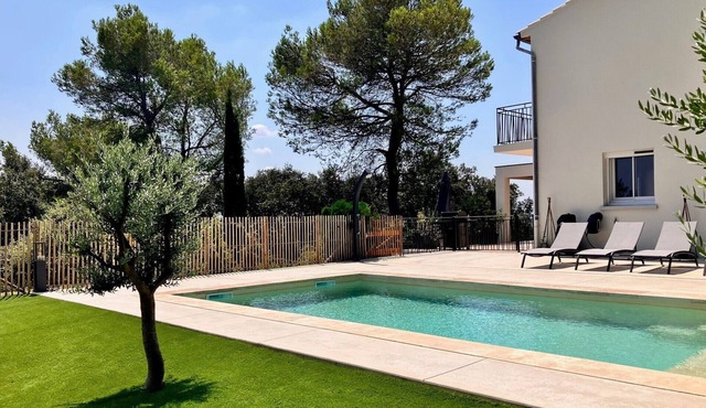 NEW - Spacious villa in the South of France with swimming pool