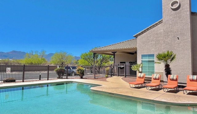 [NEW] spacious, whole house with swimming pool, hot tub, grill, gym, various