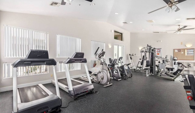 New Spectacular Luxury Condo !